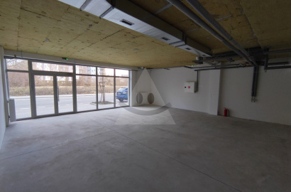 Investment commercial space / 74.9 m2 / - Trenčín