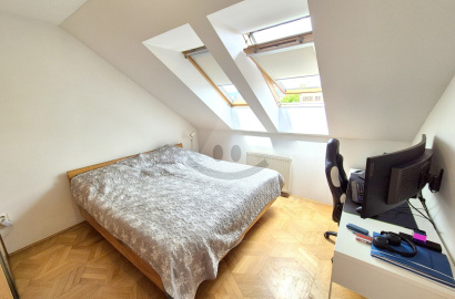 Attic 3-bedroom apartment / 74 m2 / - Bytča